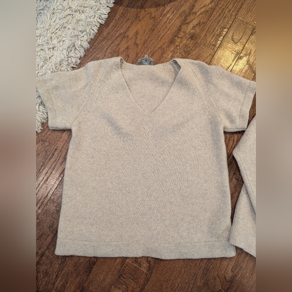 MaxMara V-neck sweater twin set in soft wool, viscose & cashmere Size XL - Picture 9 of 17